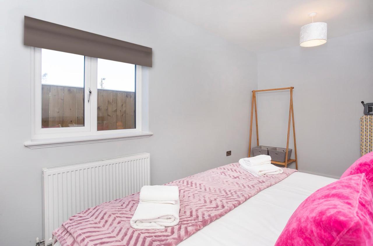 The Luxury Potting Shed With Free Parking! Apartment York Ngoại thất bức ảnh