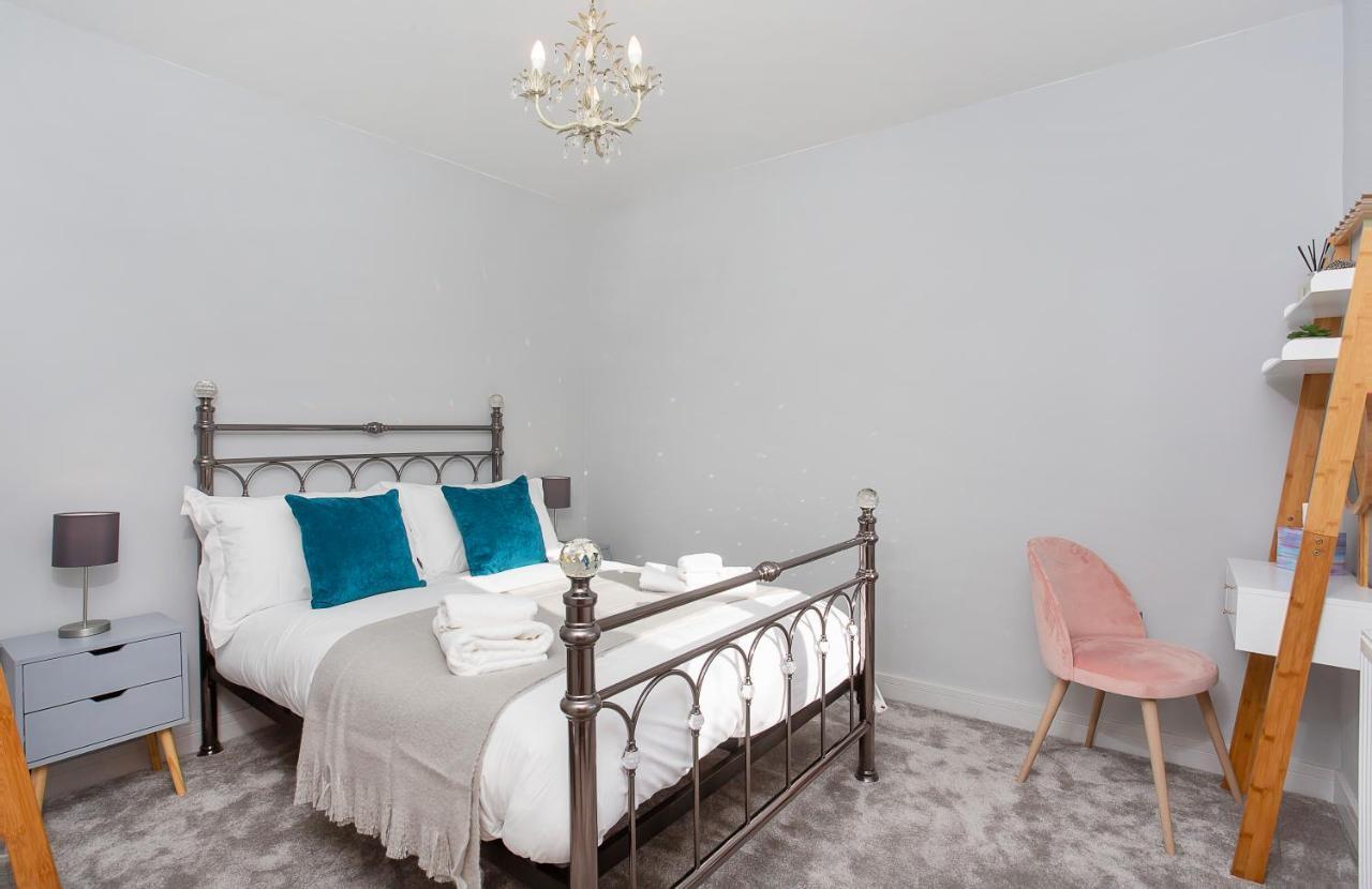 The Luxury Potting Shed With Free Parking! Apartment York Ngoại thất bức ảnh