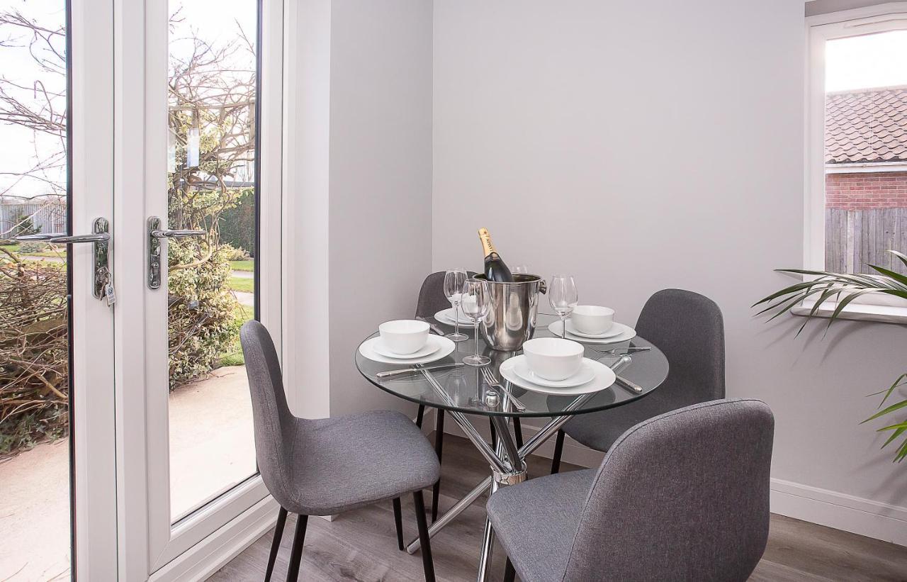 The Luxury Potting Shed With Free Parking! Apartment York Ngoại thất bức ảnh