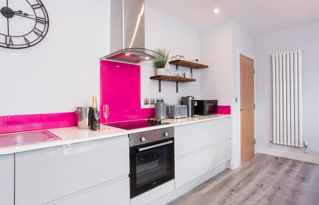 The Luxury Potting Shed With Free Parking! Apartment York Ngoại thất bức ảnh