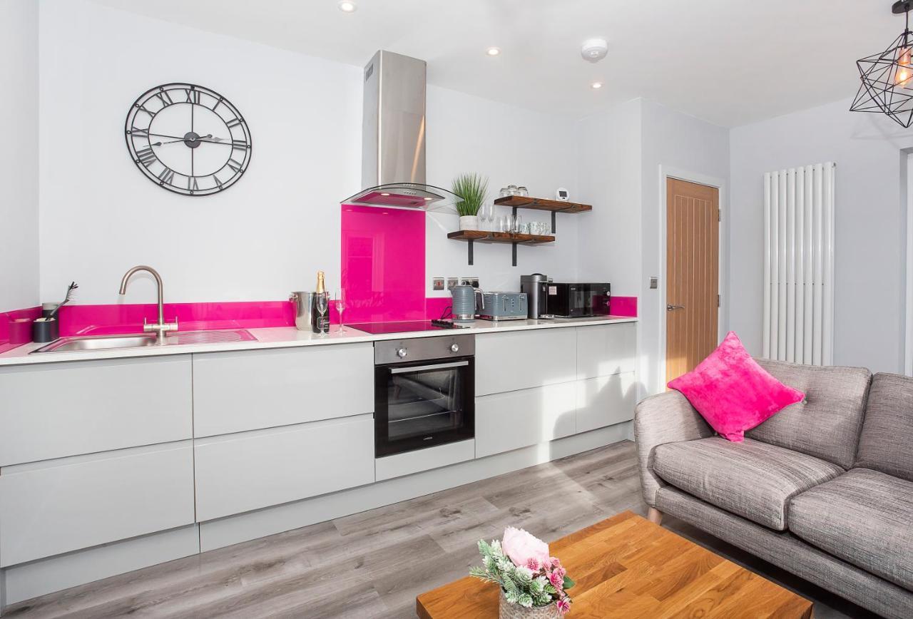 The Luxury Potting Shed With Free Parking! Apartment York Ngoại thất bức ảnh