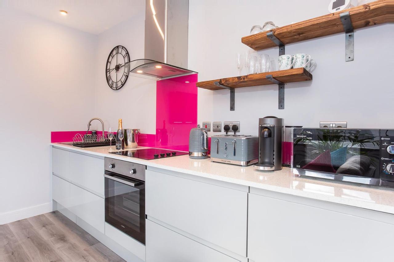 The Luxury Potting Shed With Free Parking! Apartment York Ngoại thất bức ảnh