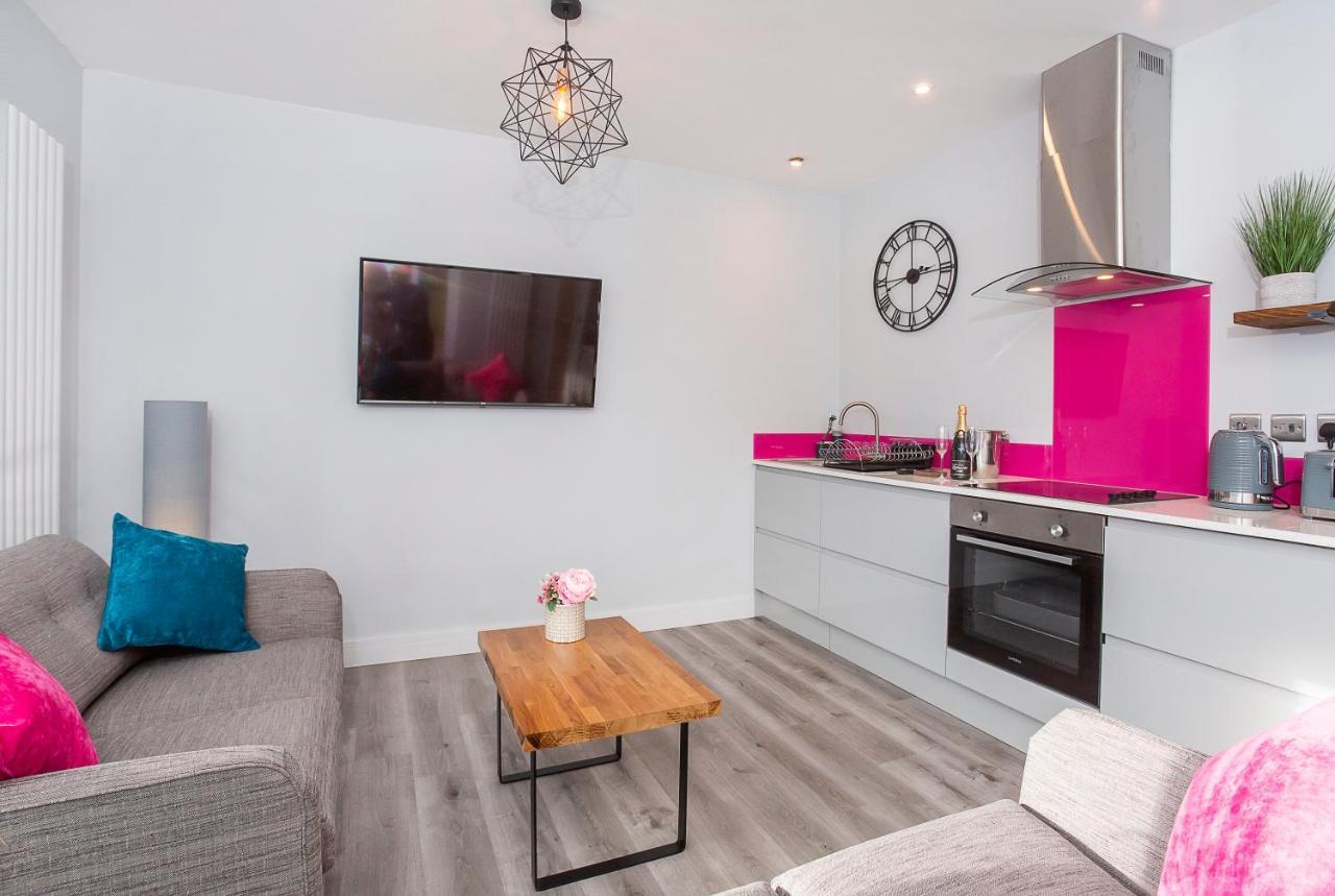 The Luxury Potting Shed With Free Parking! Apartment York Ngoại thất bức ảnh