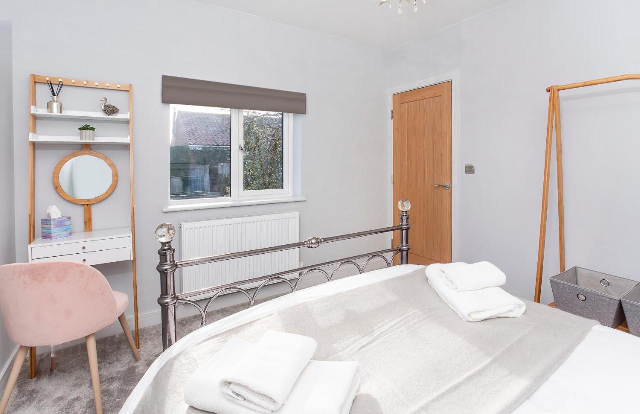 The Luxury Potting Shed With Free Parking! Apartment York Ngoại thất bức ảnh